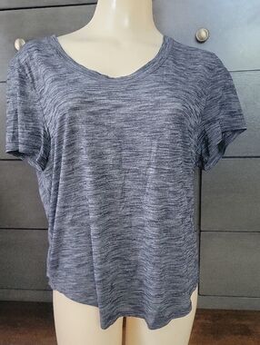lululemon athletica Charcoal Short Sleeve Tee